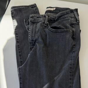 Levi's Women's Skinny Jeans - Dark Gray
